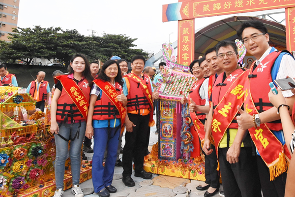 鹿港地藏王廟放水燈祭水靈 重現鹿港百年民俗風華2.png 鹿港地藏王廟放水燈祭水靈 重現鹿港百年民俗風華2.png
