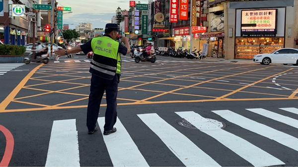 彰化縣警察局國道彰化交通疏導管制 中秋連假返鄉及出遊交通順暢2.png