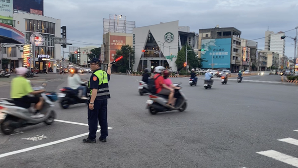 彰化縣警察局國道彰化交通疏導管制 中秋連假返鄉及出遊交通順暢1.png