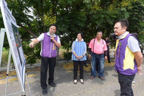 秀水鄉八堡第一東圳堤岸道路崩塌 縣府協助修復保障民眾通行安全4.png