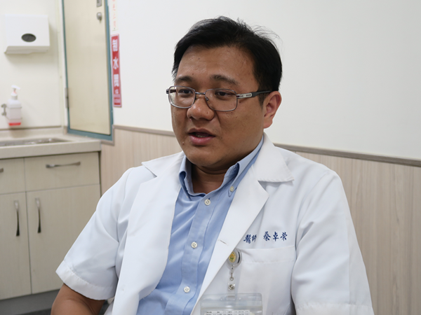 彰化男子排血尿誤當結石發作急求醫 竟因火龍果吃太多1.png 彰化男子排血尿誤當結石發作急求醫 竟因火龍果吃太多1.png