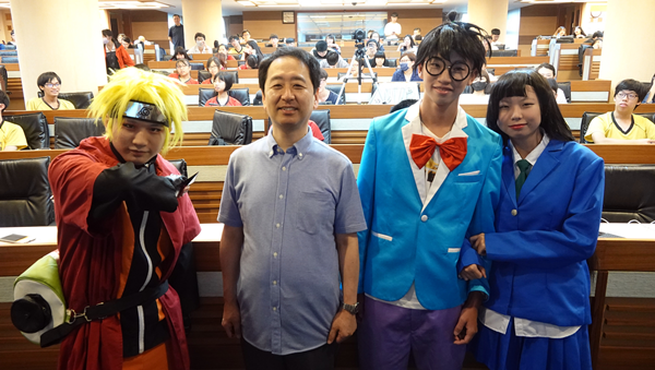 建國科大邀日本動漫大師小幡公春授課 粉絲cosplay拜師學藝1.png