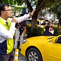彰化市長林世賢營造市容整潔 高舉多國語言告示牌宣導4.jpg