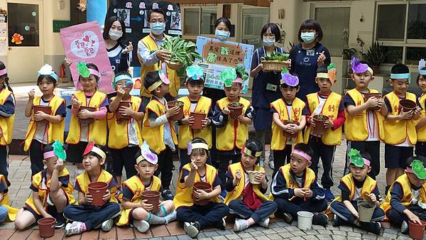 台中種子幼兒園種菜助創世 別具意義的生命教育1.jpg 台中種子幼兒園種菜助創世 別具意義的生命教育1.jpg
