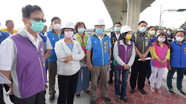 王惠美視察彰化縣烏溪堤防 打造第一期藍帶水岸遊憩廊道3.jpg