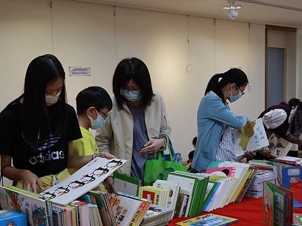 員林市立圖書館以書會友 好書交換推廣閱讀4.jpg