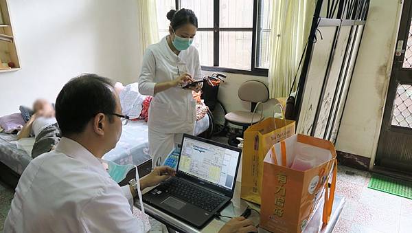 彰化醫院中醫居家醫療 到宅看診針炙服務1.jpg 彰化醫院中醫居家醫療 到宅看診針炙服務1.jpg