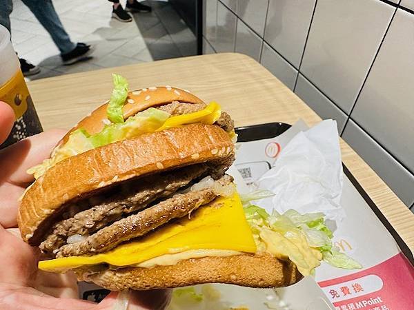 Wagyu burger新店面,GBA鮮釀~~很狼狽的麥當勞