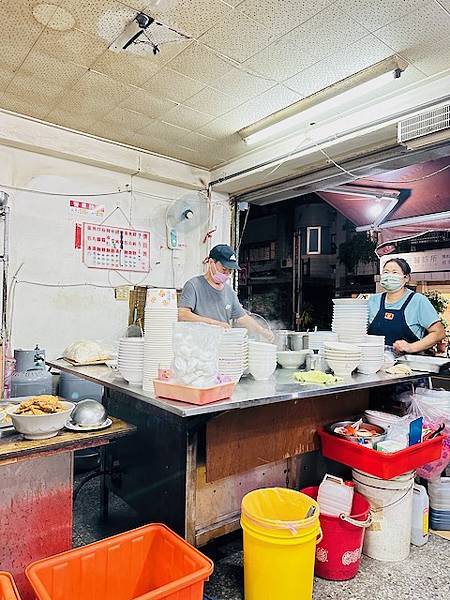 臭鋪味~~金華炸醬麵店