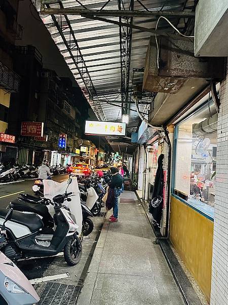 老廖心血管又住院~中原街廖家牛肉麵~~阿城鵝肉