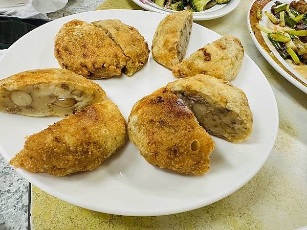 Cara Wu親手的鹹嫩ㄇㄧ仔（鹹軟物仔）~~長春飯館聊巷日