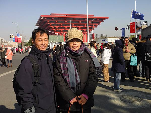 上海世博中國館老公和我2.jpg
