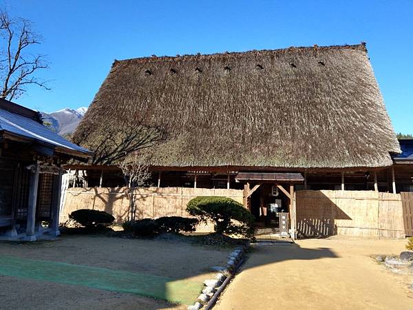 日本自由行|白川鄉合掌村、金澤住宿、美食、景點(金澤膠囊賓館