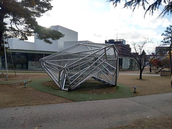 日本自由行|白川鄉合掌村、金澤住宿、美食、景點(金澤膠囊賓館