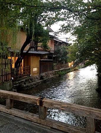 京都 祇園 白川南通巽橋散步 Dora 的玩味生活 痞客邦 京都 祇園 白川南通巽橋散步 Dora 的玩味生活 痞客邦