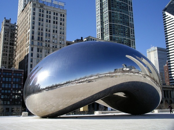 有名的Cloud gate，又叫做bean