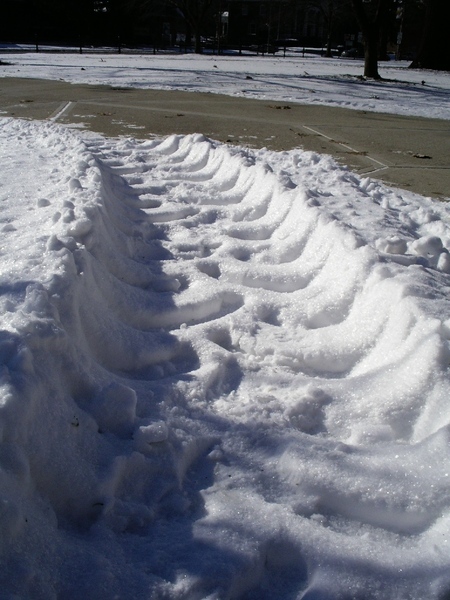 輪胎雪痕