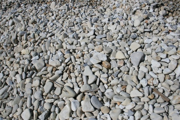 平滑的礫石攤