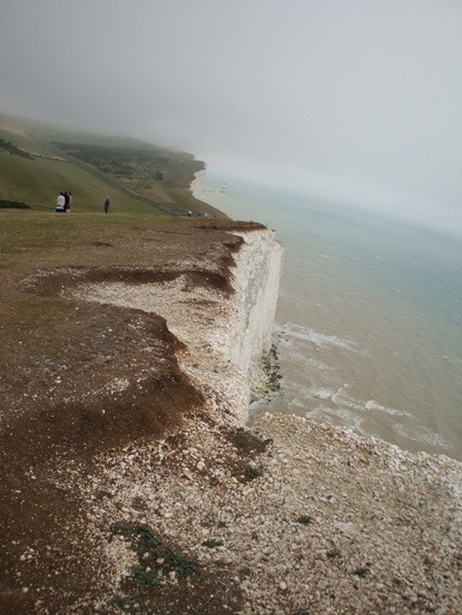 S011.JPG S011.JPG