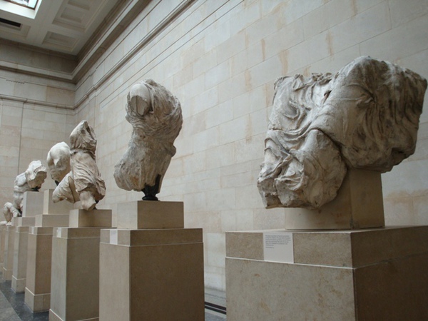 L016.JPG L016.JPG