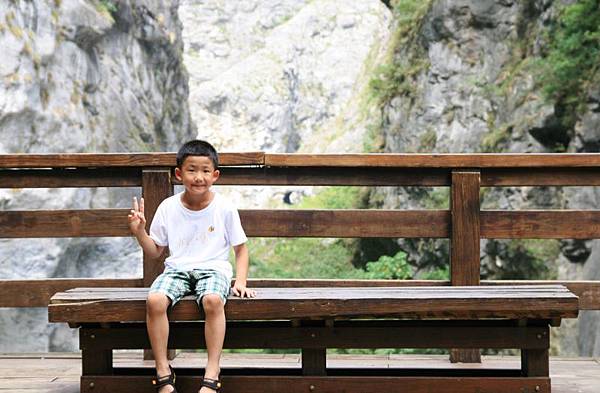 00Cover.jpg 00Cover.jpg