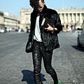 Look of Paris：Clutch & Bracelet by Chanel, Fur Coat & Grey Top by ISABEL MARANT , Leather Pants by Pierre Balmain, Shoes by GUCCI