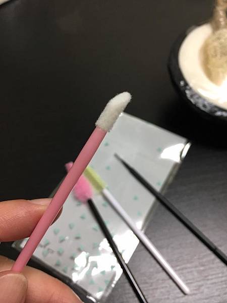 台北女刺青師微刺青預約電話0987817939tiwi台北市植睫毛推薦內湖繡眉包套