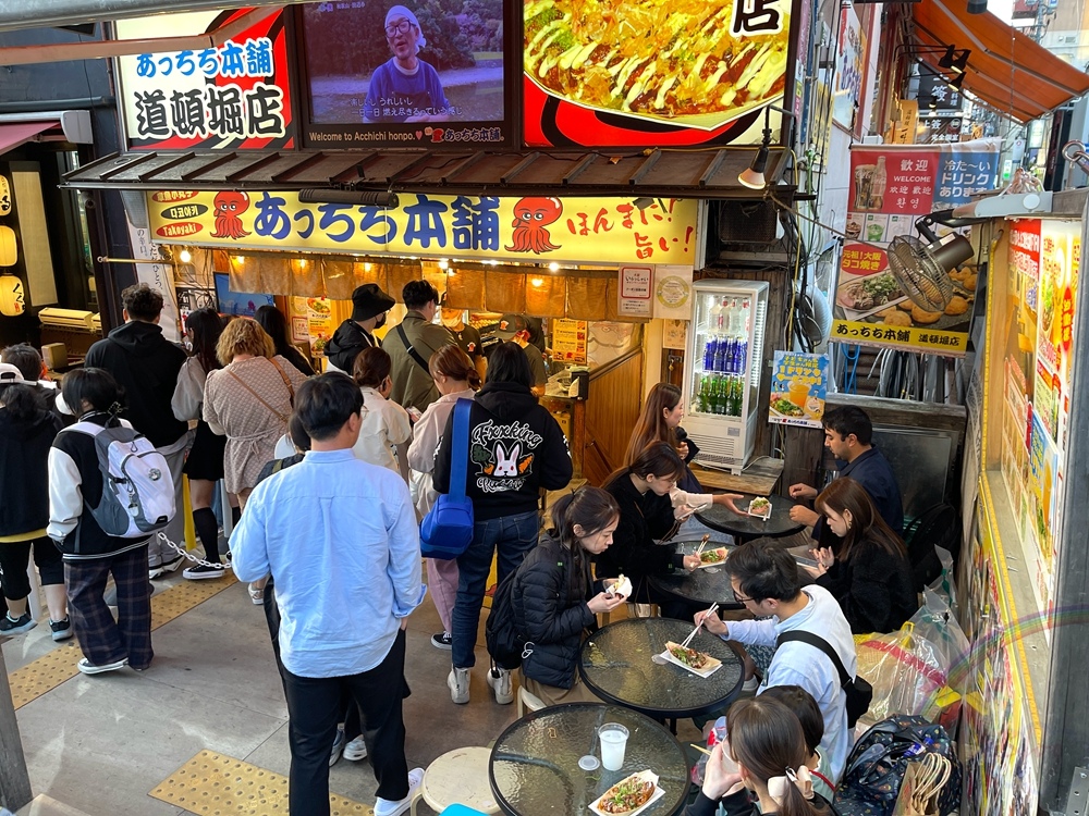 【日本。大阪】おいしい～🎡⚓🌇道頓堀必吃たこ焼き🐙超人氣排隊