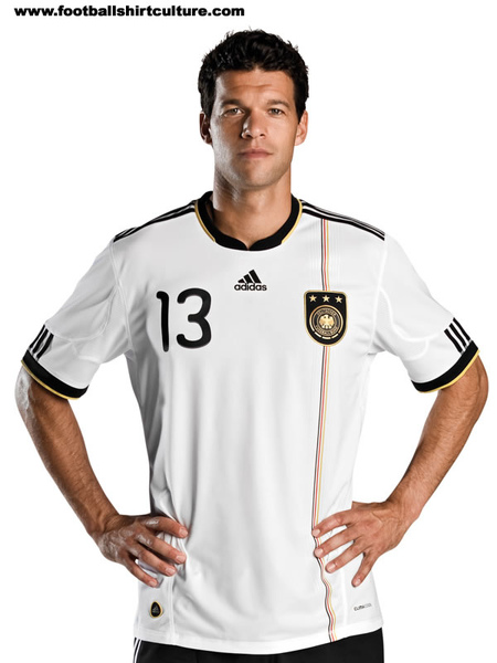 germany-10-12-adidas-football-kit-3.jpg