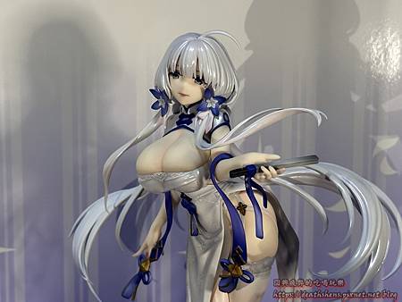 【開箱】碧藍航線 光輝『鍾情春日』 1/7 figure