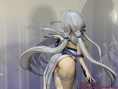 【開箱】碧藍航線 光輝『鍾情春日』 1/7 figure