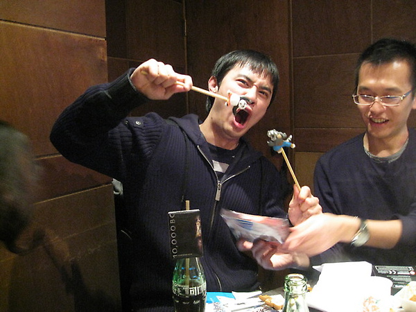 這個也很無用!!功夫熊貓筷子套~