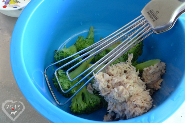20130706-綠花椰拌鮪魚醬-12