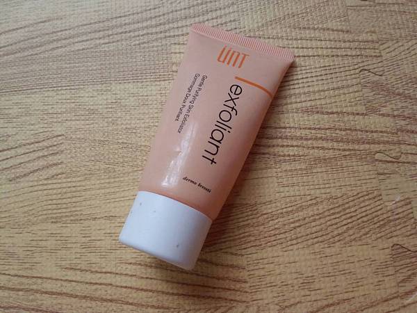 [心得] 推薦兩款開架去角質產品(上山採藥+UNT)