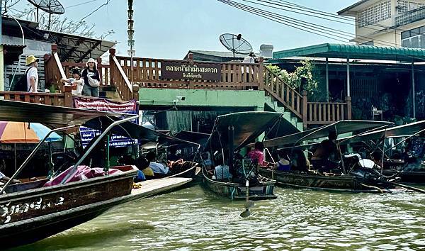 【2024曼谷行】坑殺觀光客的丹能莎朵水上市場