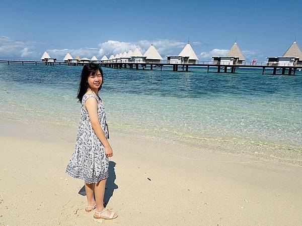 New Caledonia--Day 4: 搬入Noumea