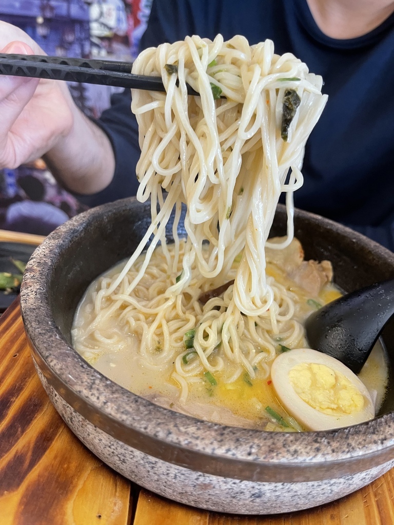 永康大橋三間拉麵店：俺の豚/鶴昇町/究SHO石燒火山拉麵，分