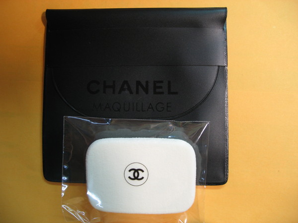 CHANEL 粉撲組