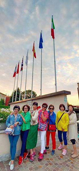 line_14138068982730.jpg line_14138068982730.jpg