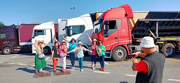 line_72403165270660.jpg line_72403165270660.jpg