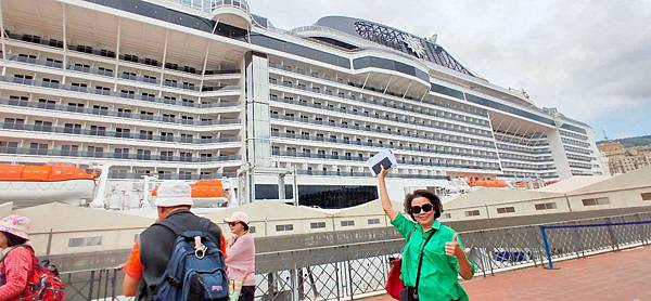 line_72179802700328_看图王.jpg line_72179802700328_看图王.jpg