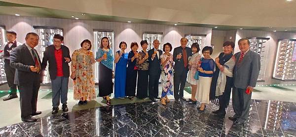 line_63161586616008_看图王.jpg line_63161586616008_看图王.jpg