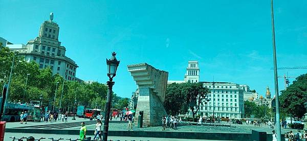 line_76294625464852.jpg line_76294625464852.jpg