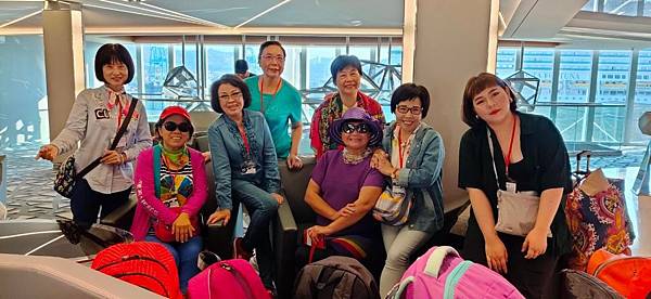 line_75879438597302.jpg line_75879438597302.jpg