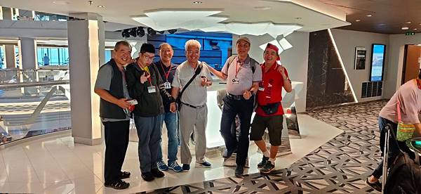 line_75871505856576.jpg line_75871505856576.jpg