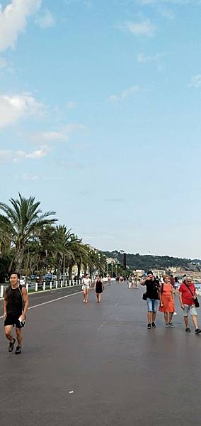 line_144652946274557.jpg line_144652946274557.jpg