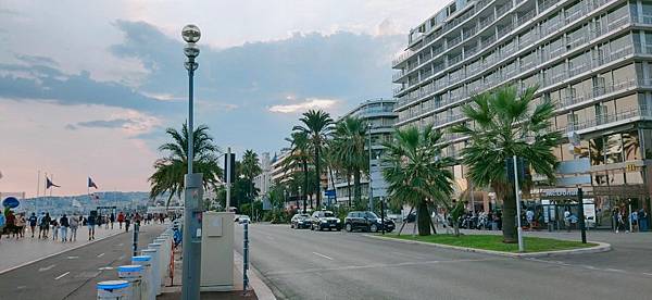 line_144076211551756.jpg line_144076211551756.jpg