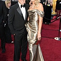 George Clooney in Giorgio Armani and Stacy Kiebler in Marchesa