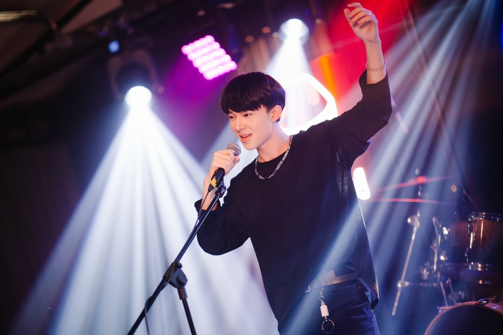 FOO-6e8VcAEup4K.jpg FOO-6e8VcAEup4K.jpg