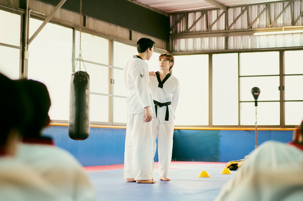 FOOXsyXVEAA8t4B.jpg FOOXsyXVEAA8t4B.jpg